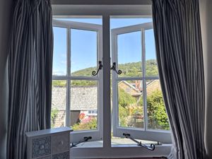 Photo 5- click for photo gallery